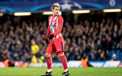 猫头鹰体育讨论-高尔顿挑射破门